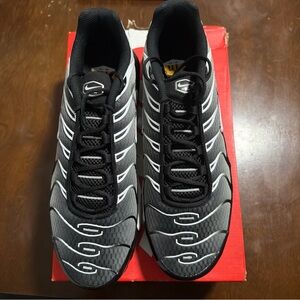 Nike Black and Gray Athletic Shoes